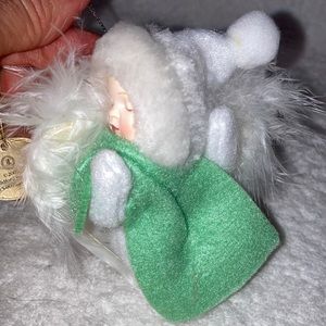 2009 Bradford edition snow flake angel babies sweet dreams feather wing ornament